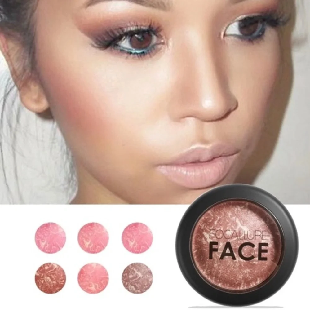 BLUSH‎